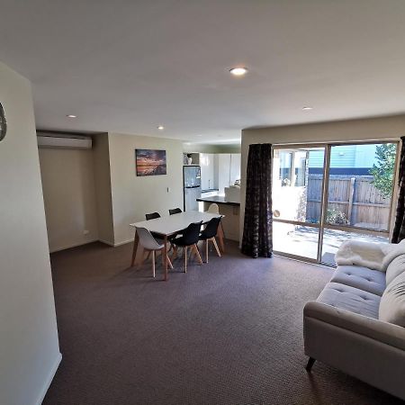 Christchurch City Fringe Family Home Modern Private Room Exterior photo